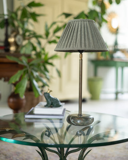 Eris Lampfot- marmor antikmässing