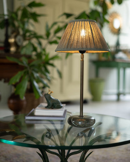 Eris Lampfot- marmor antikmässing