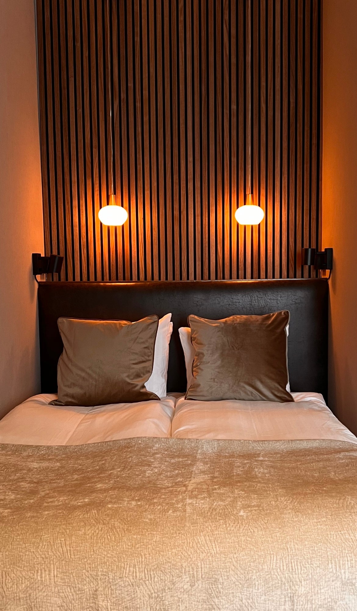 Sänggavel 120cm